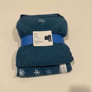 Kohl's Blue Snowflake Pajama Set